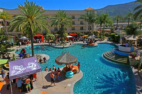 SoCal Resort .
